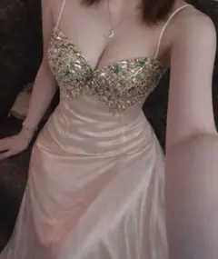 ビジュー装飾 ゴールド ロングサテンドレス