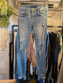 ZARAダメージ加工スキニーデニムライトブルー