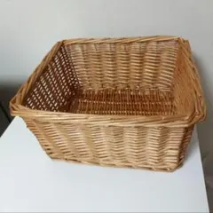 四角いバスケット
