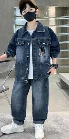 犬刺繍付きダークデニムジャケット