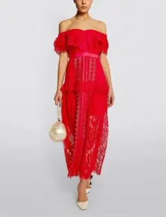 赤 ひざ丈ワンピース