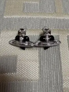 ヴィヴィアンウエストウッド ディアマンテブラックピアス