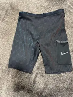 Nike ハーフタイツ　L