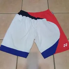 YONEX バドミントンパンツ 赤/白/青