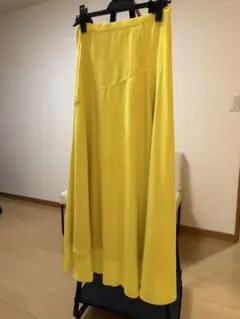 Theory ASYM SEAM MAXI スカート イエロー サイズ0のサムネイル