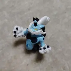 d*7様 ボルトロス れいじゅうフォルム ポケモンフィギュア