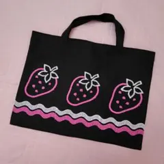 Shirley Temple♡いちご刺繍トートバッグブラック♡シャーリーテンプルのサムネイル