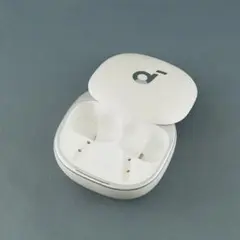 サウンドコア Liberty4 充電ケースのみ USED品 完動品