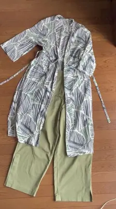 ボタニカル柄ロングカーディガンのサムネイル
