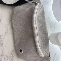 Champion ボディバッグ・ウエストポーチ グレーのサムネイル