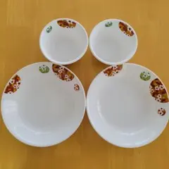 定価の半額以下 コレール 深皿 × 2 多様ボウル × 2 ボンボンフレールのサムネイル