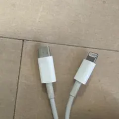 USB-C to Lightning ケーブル ホワイト
