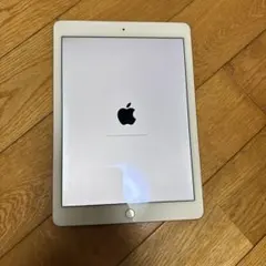 Apple iPad 第6世代 A1893 本体 ゴールド