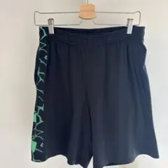 ハーフパンツ 黒 緑グラフィック