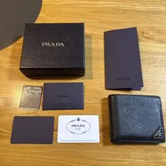 極美品】RFID プラダ 二つ折り財布 トライアングルロゴ レザー