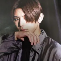 山田涼介 雑誌 切り抜き  80ぺージ 三つ折ポスター3枚