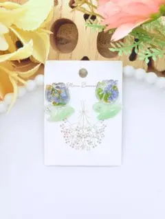 No.2636 ドライフラワー チューリップのお花耳飾り(blue)
