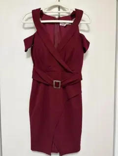 Environ バーガンディオフショルダードレス