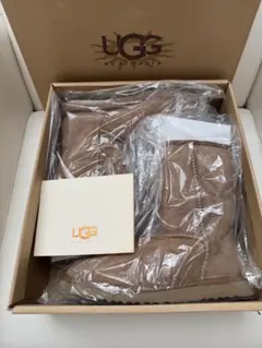 UGG CLASSIC SHORT 5825 チェスナット 6のサムネイル
