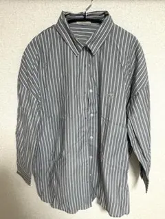 ストライプシャツ グレー