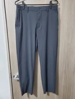 UNIQLO ウルトラストレッチパンツ Mサイズ ダークグレー