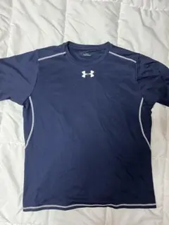 UNDER ARMOUR ネイビー Tシャツ