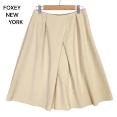FOXEY NEW YORK フレアスカート ベージュ 40 タック 膝丈のサムネイル