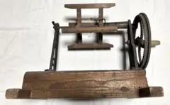 u*1様 職人漆塗り6回　糸巻き機　木製　アンティーク u*1様 職人漆塗り6回 糸巻き機 木製 アンティーク hqdefault.jpg