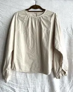 Lawgy トップス　ブラウス　ベージュ