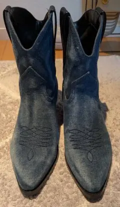 Item thumbnail for item bdbb0dec-f4d0-4f19-b0e0-c254ebd765dc