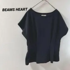 ビームスハート　黒　半袖　トップス　シンプル　無地　袖フレア