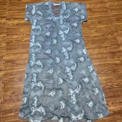 ZARA グレー Vネック 刺繍ワンピース Mサイズ