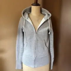 DRESS TERIOR ドレステリア 定番人気　パーカー　S／ライトグレー