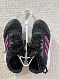 adidas スニーカー 23cm