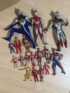 ウルトラマン ソフビ フィギュア 11体セット ウルトラマン ソフビ フィギュア 11体セット - メルカリ