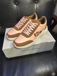 Item thumbnail for item 8605d1f3-b093-4a1a-9b2d-004e044ce80f