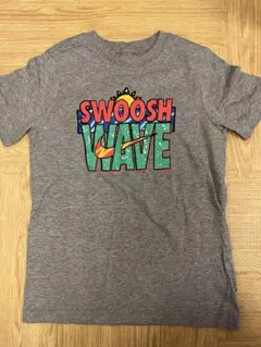 NIKE ナイキ Tシャツ SWOOSH WAVE グレーのサムネイル