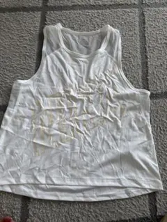 Nike Dri-FIT ホワイト タンクトップ