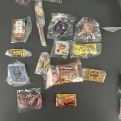 ミニチュアお菓子アイス　ガチャガチャ　13個