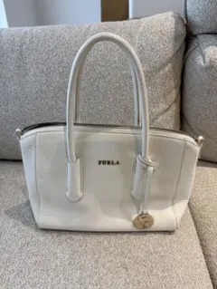 FURLA ハンドバッグ ホワイト 2way ショルダーのサムネイル