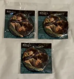 リヴァイ　エレン　進撃の巨人　缶バッジ　海外　中国