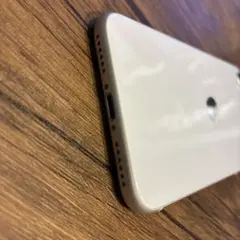 【本日のみ特割】iPhone SE ホワイト　64GB
