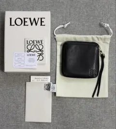 LOEWE ブラック 2つ折り財布のサムネイル