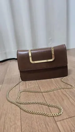 DKNY バーガンディ ロゴプレート ワンショルダーバッグ - メルカリ