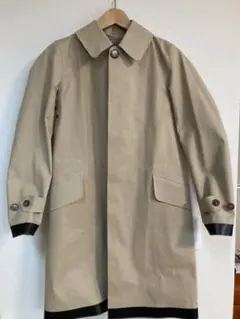 美品　ベージュ トレンチコート ボタン付き