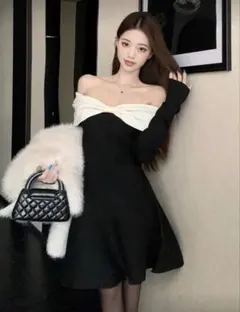 オフショルダー ブラック・ホワイト ミニワンピース