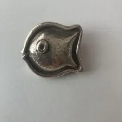 AGATA お魚のブローチのサムネイル