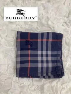 お洒落♡ Burberry (バーバリー) チェックハンカチ　ロゴ刺繍　ネイビー