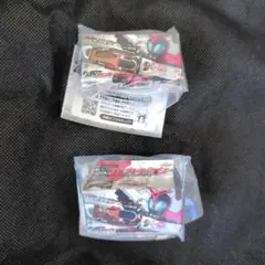 DXミニチュア＆パッケージコレクション03　仮面ライダーカブト ×2