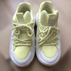 UGG スニーカー 厚底 ライトイエロー